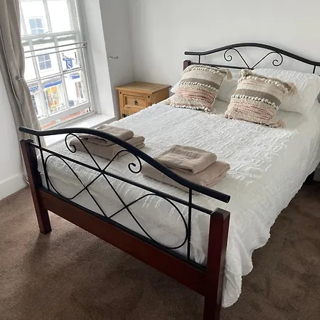 Cartway Apartment Бриджнорс Экстерьер фото