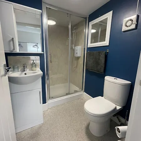 Cartway Apartment Бриджнорс Экстерьер фото